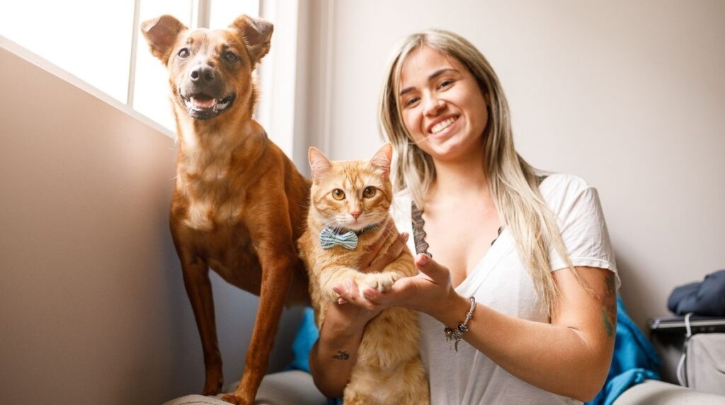 PET SITTER